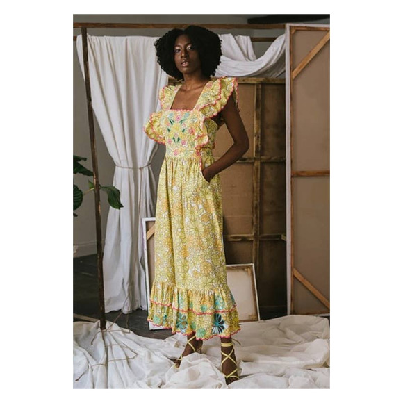 CeliaB Dresses & Skirts - Celia B Madreselva Dress in Yellow